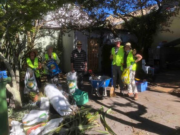 Wayzgoose working Bee